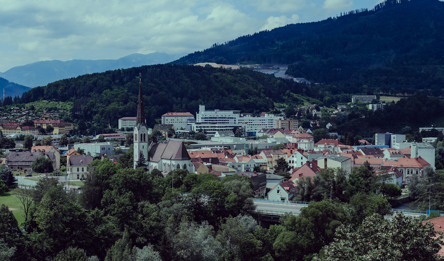 Austria 2025 race page header