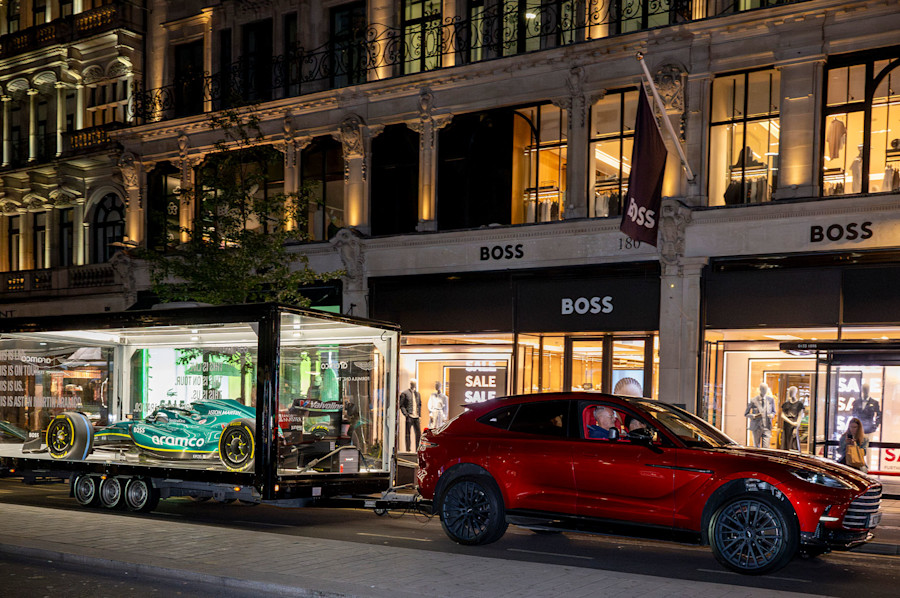 The Aston Martin Aramco F1 car hit the road last week as we brought F1 to the streets of Britain – one of the first stops on the tour was the stunning Regent Street store of our global fashion partner BOSS.