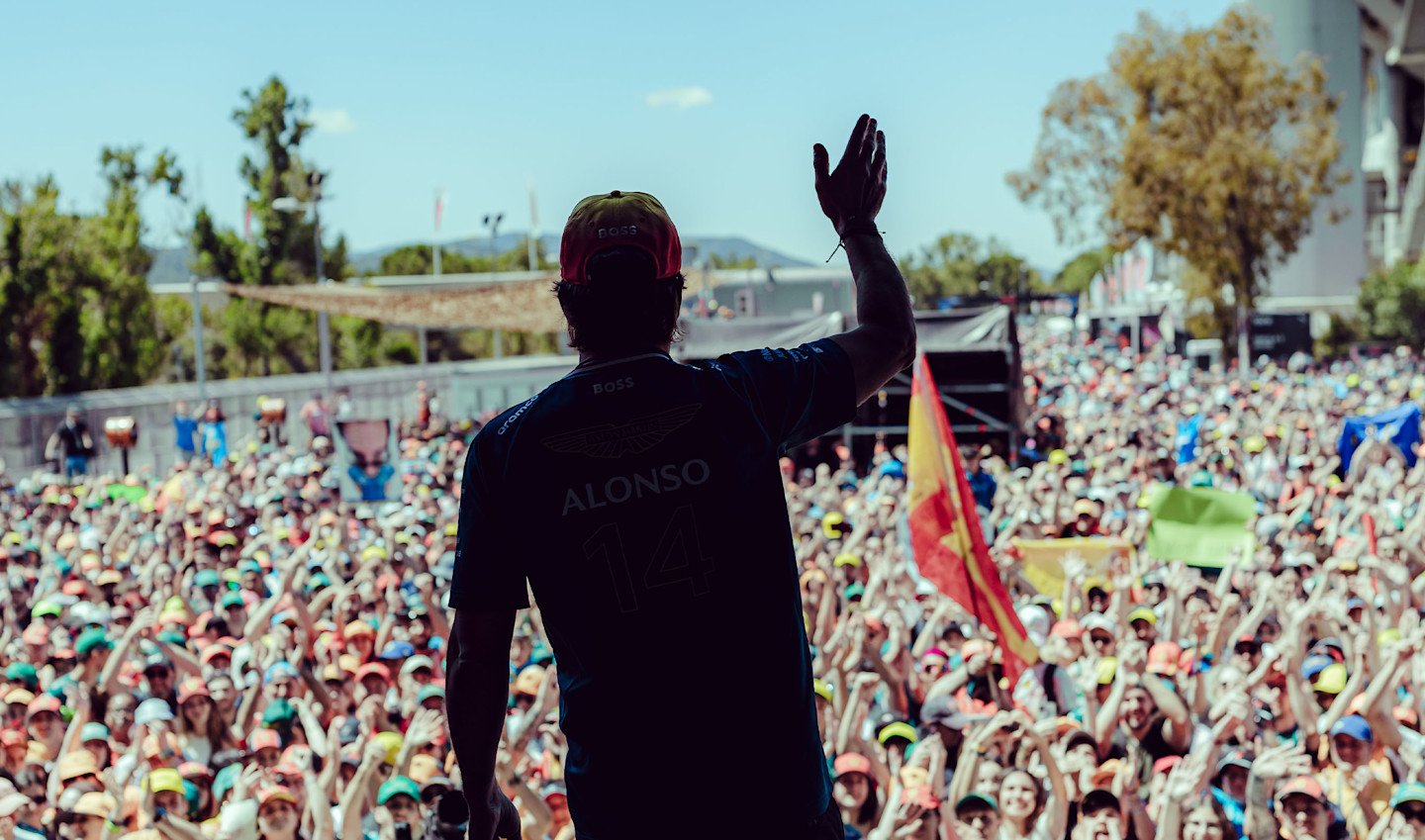 Spain 2025 race page header 2